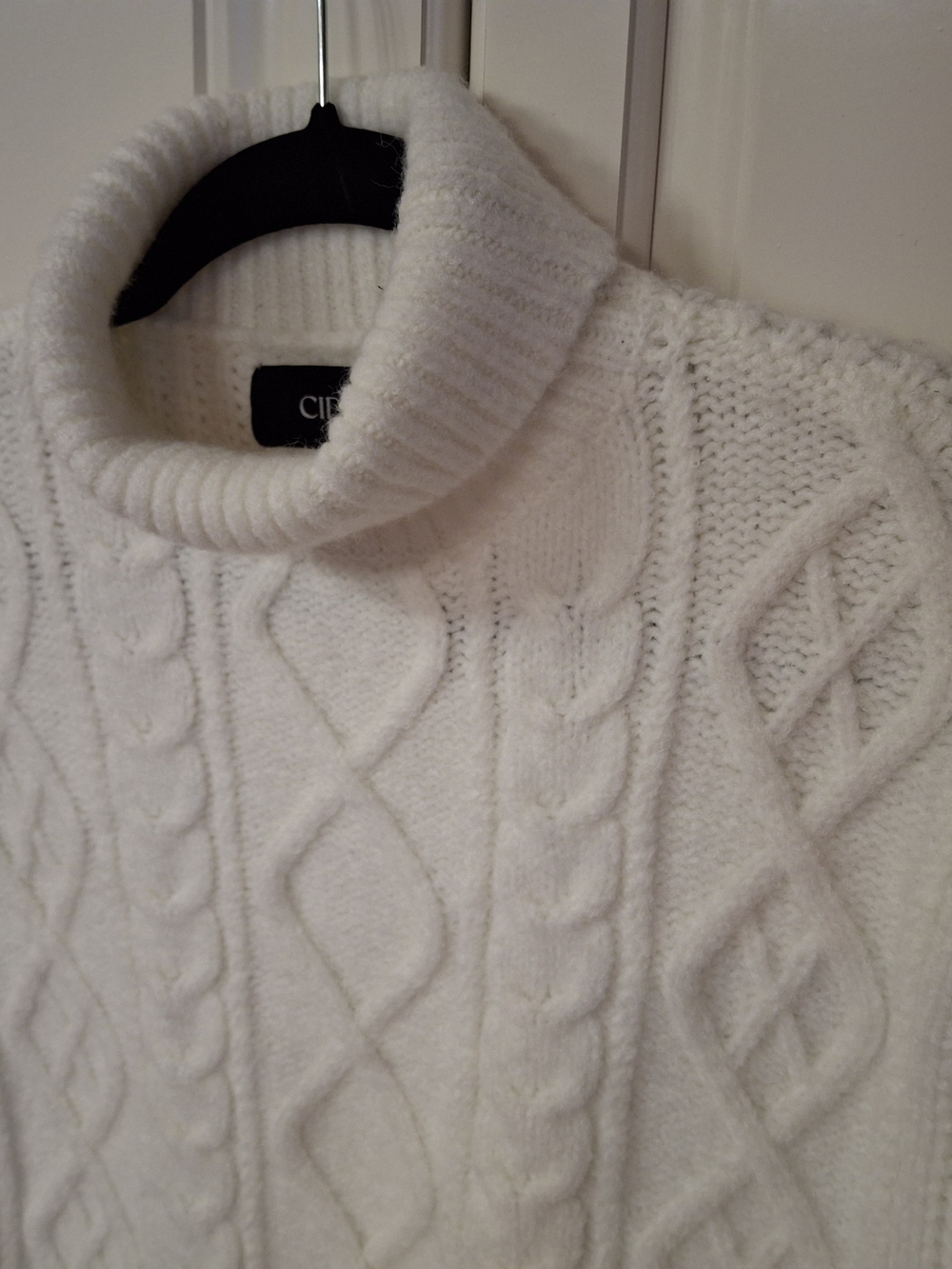 Cider Ivory Cable Knit Turtleneck Sweater Vest - Picture 4 of 13
